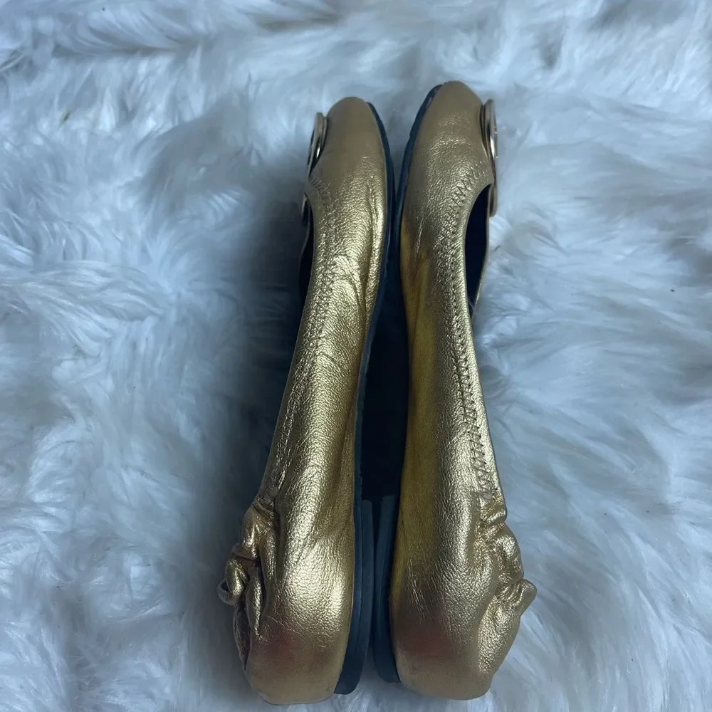 Tory Burch leather Gold slip on  flats round toe gold tone logo accent SZ9M